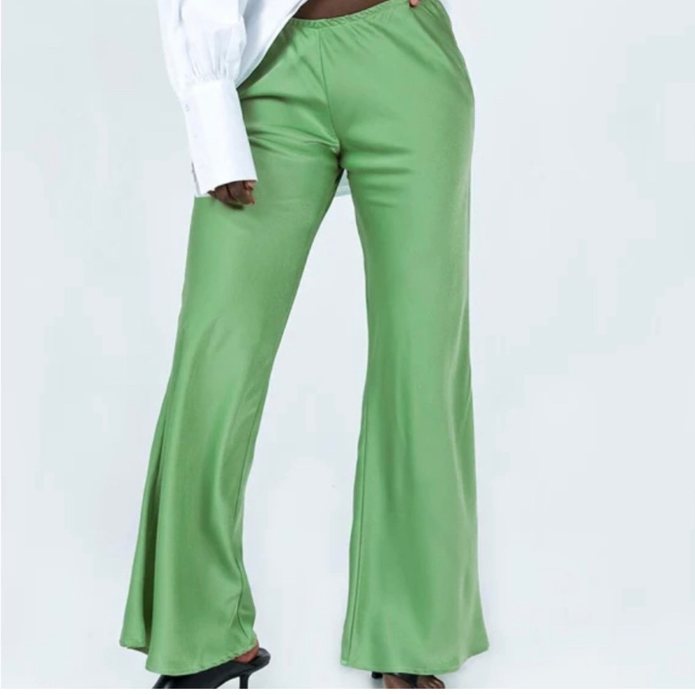Princess Polly Joshua Green Flare Pants. Size 2 - Picture 5 of 11